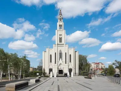 Kościół Najczystszego Serca Maryi w Warszawie na Grochowie