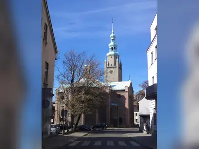 Kościół parafialny pw. św. Apostołów Piotra i Pawła w Tarnowskich Górach