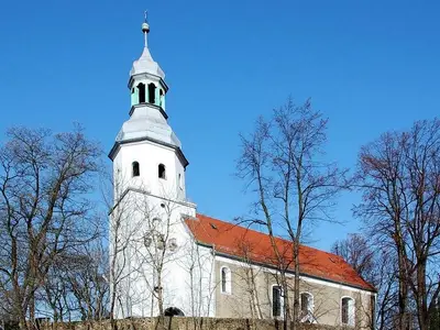 Kościół pw. Najświętszego Serca Pana Jezusa w Wałbrzychu (kościół parafialny). Jedyny kościół na terenie parafii.