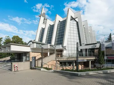 Kościół parafialny pw. św. Andrzeja Boboli w Warszawie