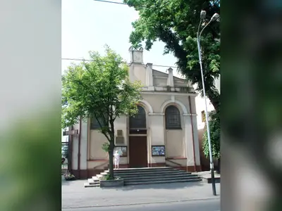 Kościół parafialny pw. Matki Bożej Anielskiej w Łodzi (ul. Rzgowska 41a)