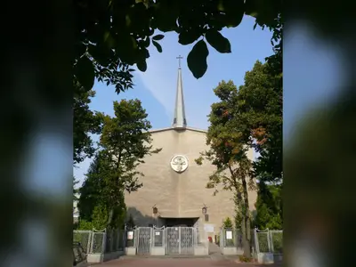 Kościół parafialny pw. Podwyższenia Krzyża Świętego w Warszawie