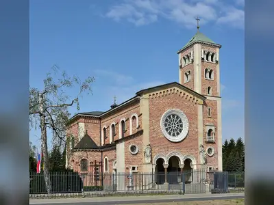 Kościół parafialny pw. św. Apostołów Piotra i Pawła w Warszawie